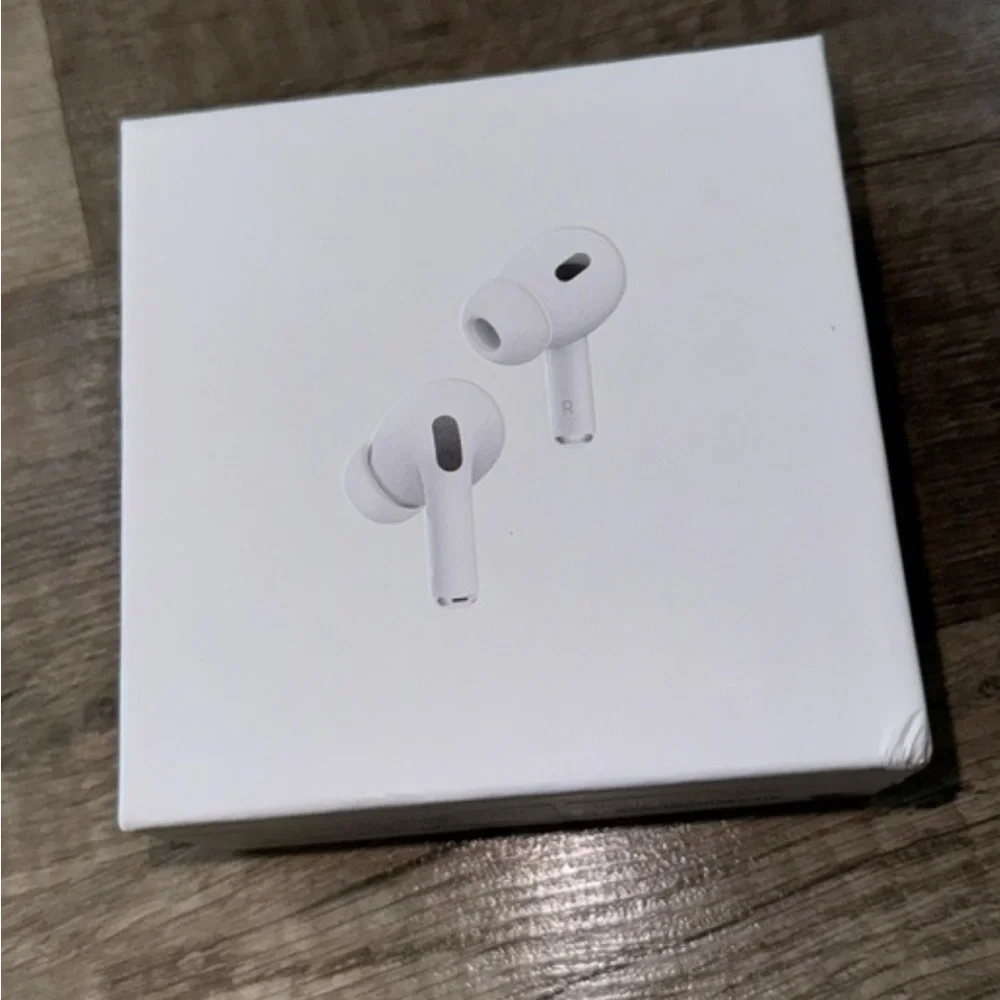White Wireless Earbuds